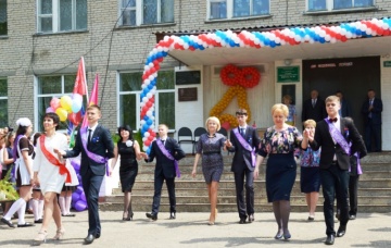 посл зв конобеево школьники + учителя.JPG